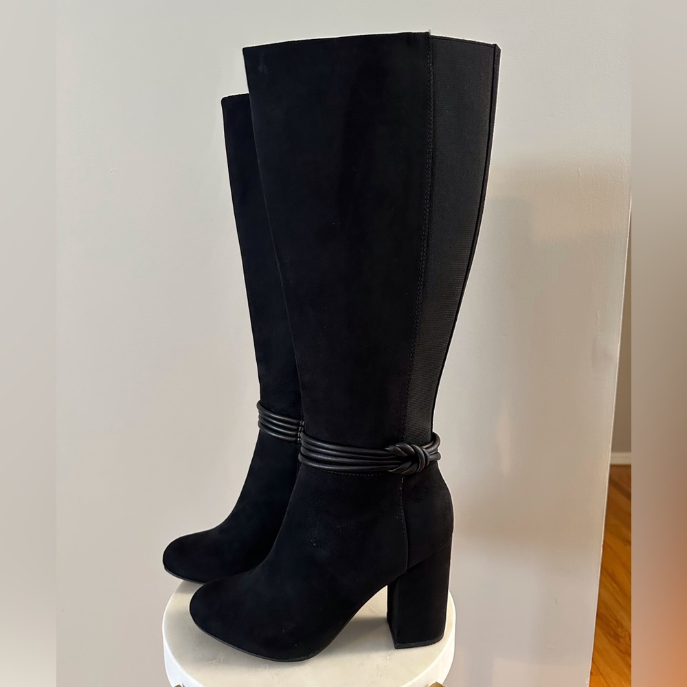 NWB LC Lauren Conrad Black Heeled Boots